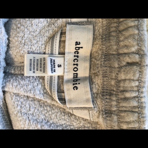 Abercrombie and Fitch Kids Capri Sweatpants - Picture 6 of 6